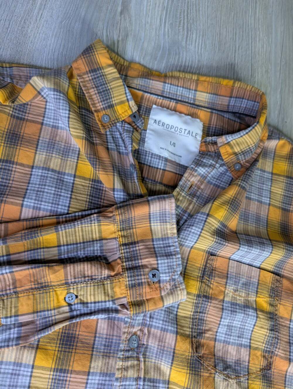 Aeropostale Men's Yellow and Grey Plaid Long Sleeve Button-Down Shirt